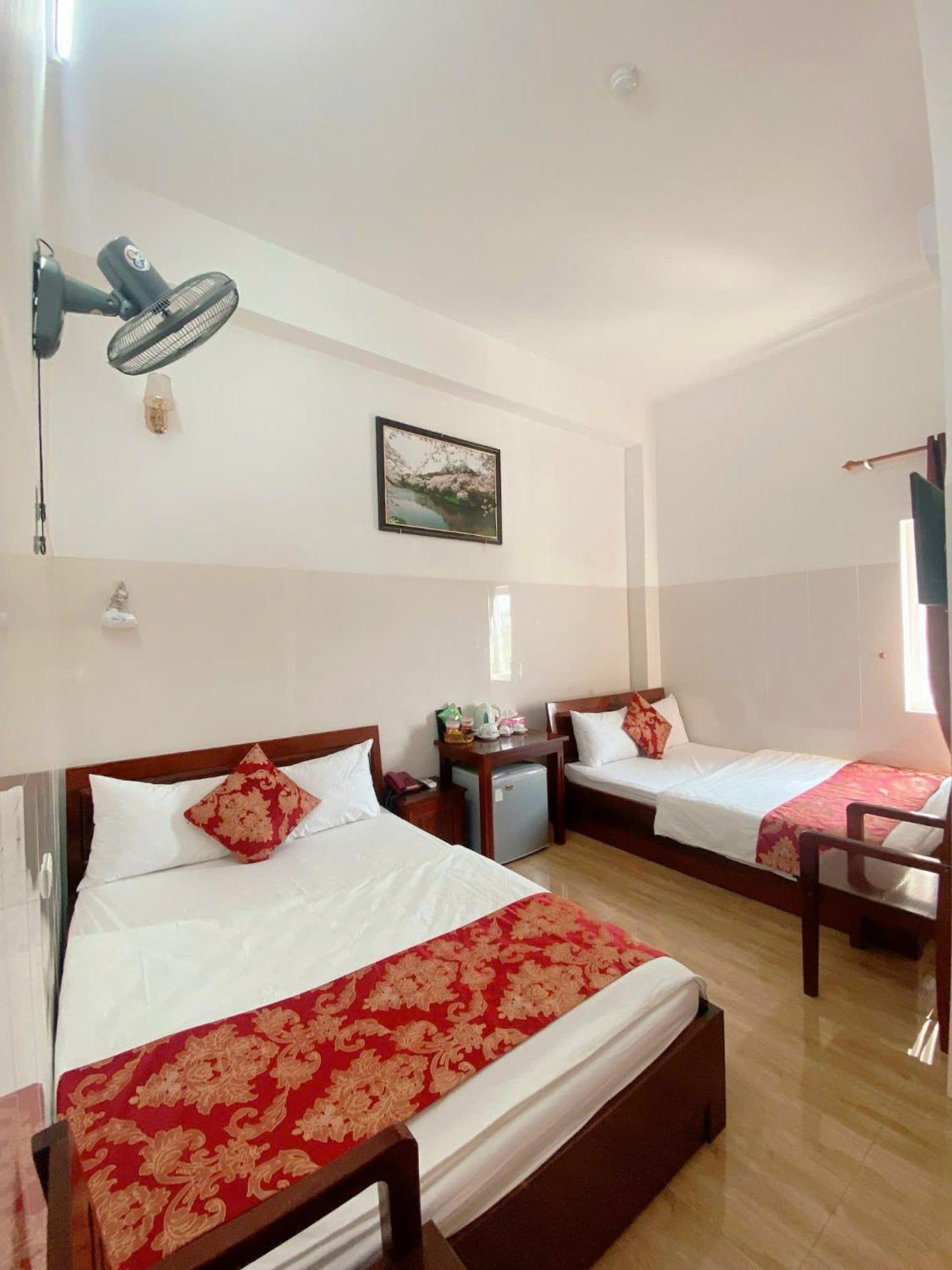 Khách Sạn Mỹ Ngọc Buon Ma Thuot Exterior foto