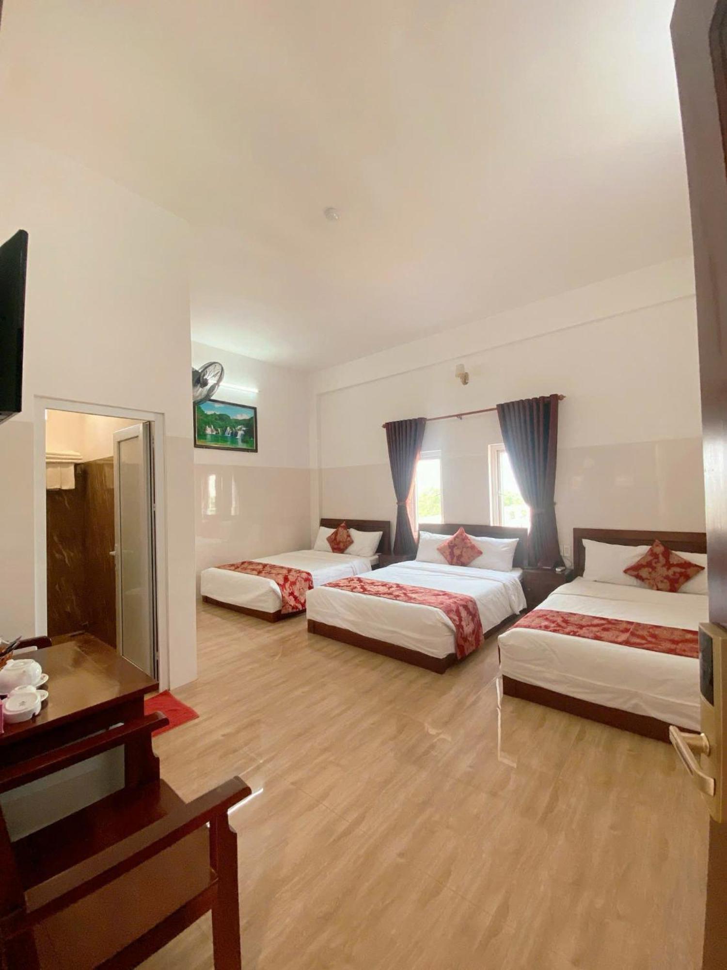 Khách Sạn Mỹ Ngọc Buon Ma Thuot Exterior foto